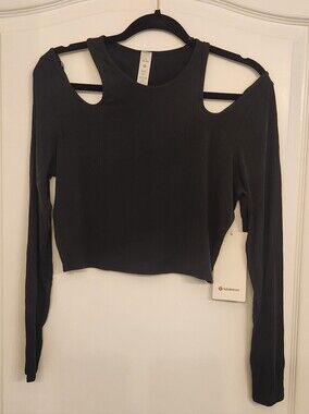 NWT *AUSTRALIA* lululemon athletica Black Cold-Shoulder Long Sleeve Crop Top